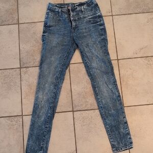 Refuge Distressed Blue Skinny Jeans